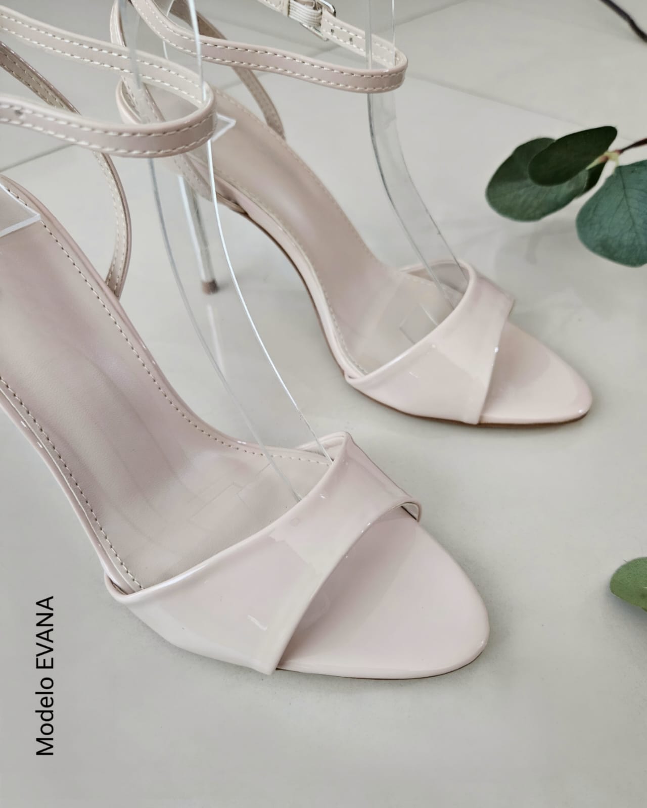 Zapatilla tacon de aguja EVANA