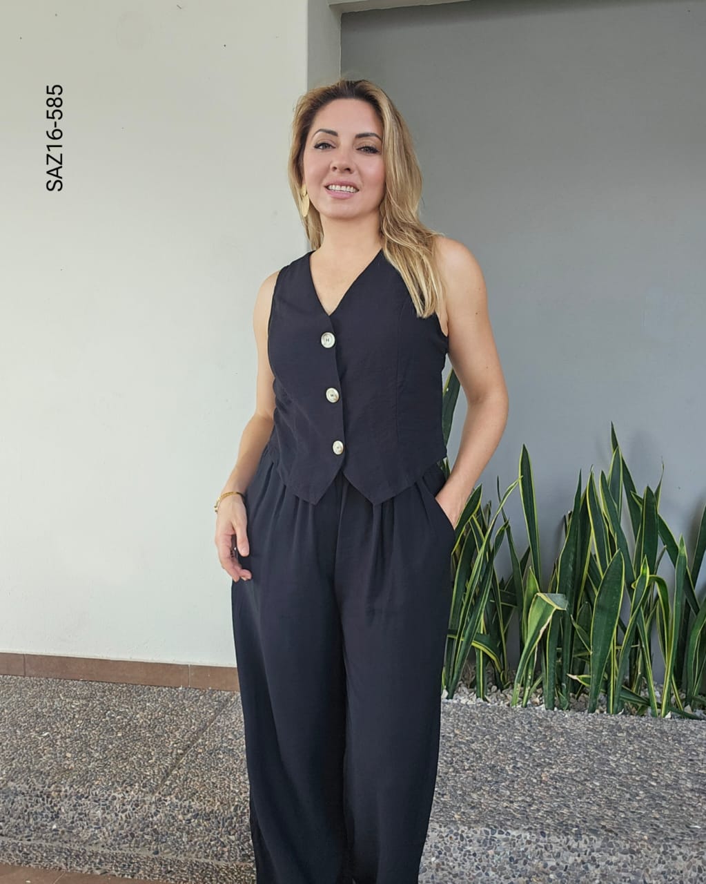 Set de chaleco tres botones y pantalón P 585
