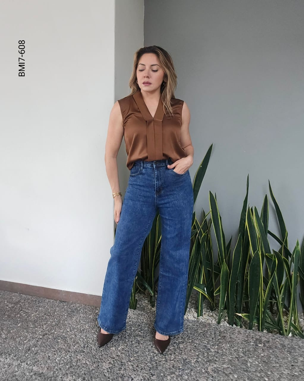 Blusa sin manga satinada G 608