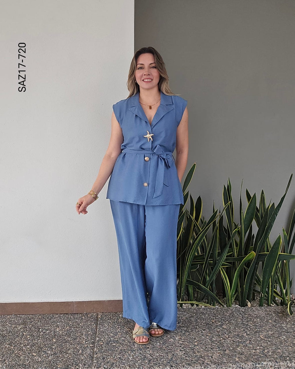 Set de blusa sin manga y pantalón  Q 720