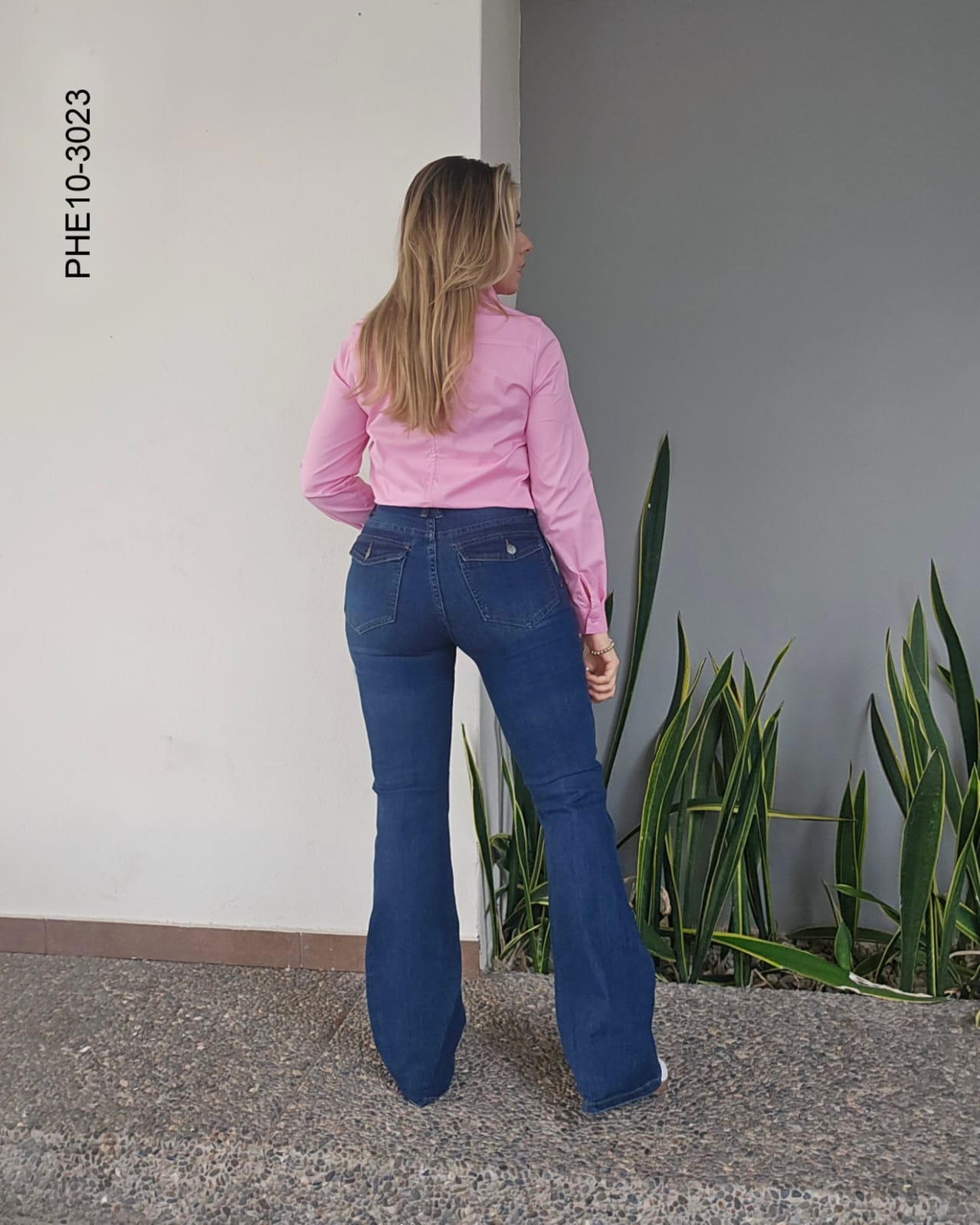 Pantalón de mezclilla J 3023