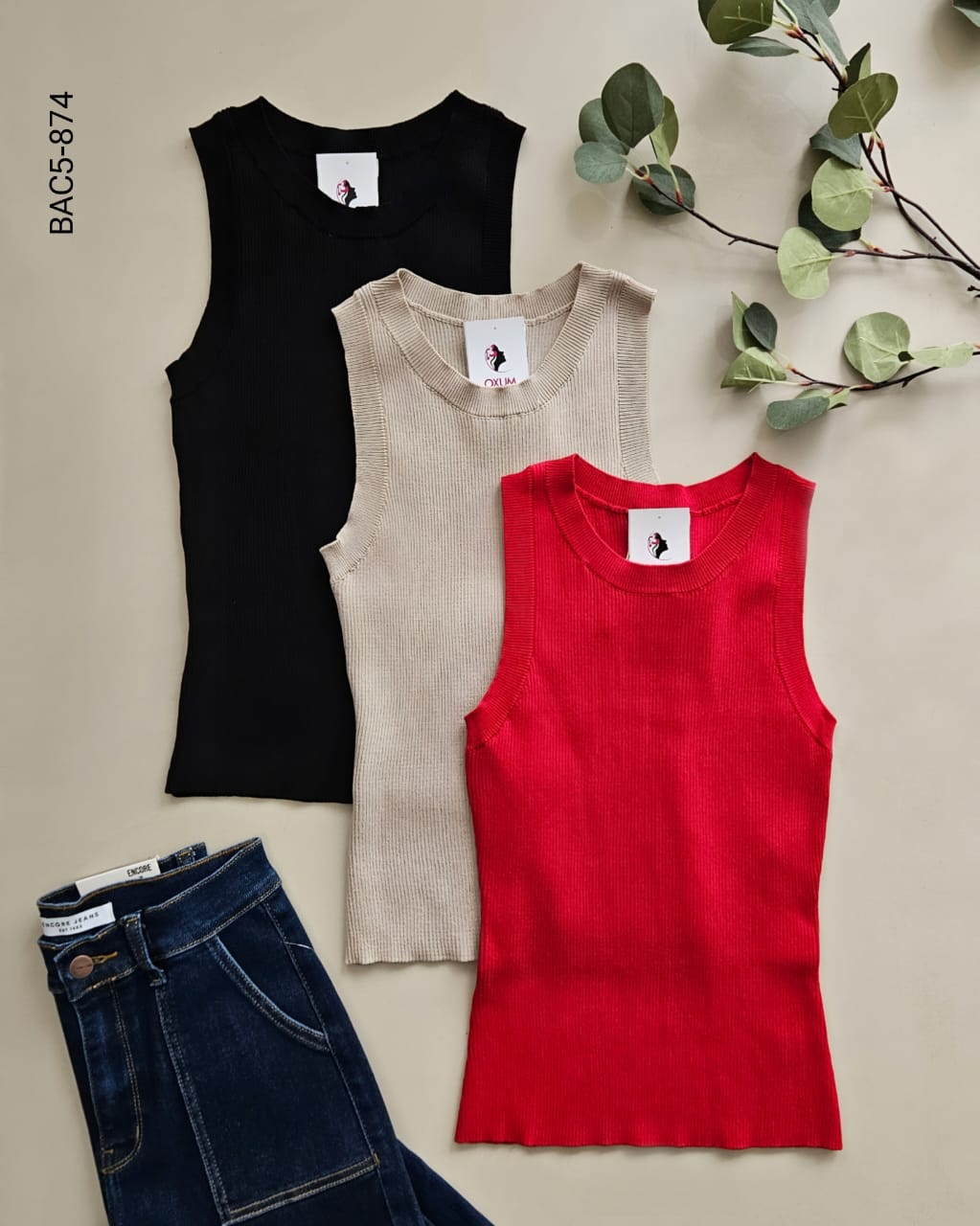 Blusa basica sin mangas E 874