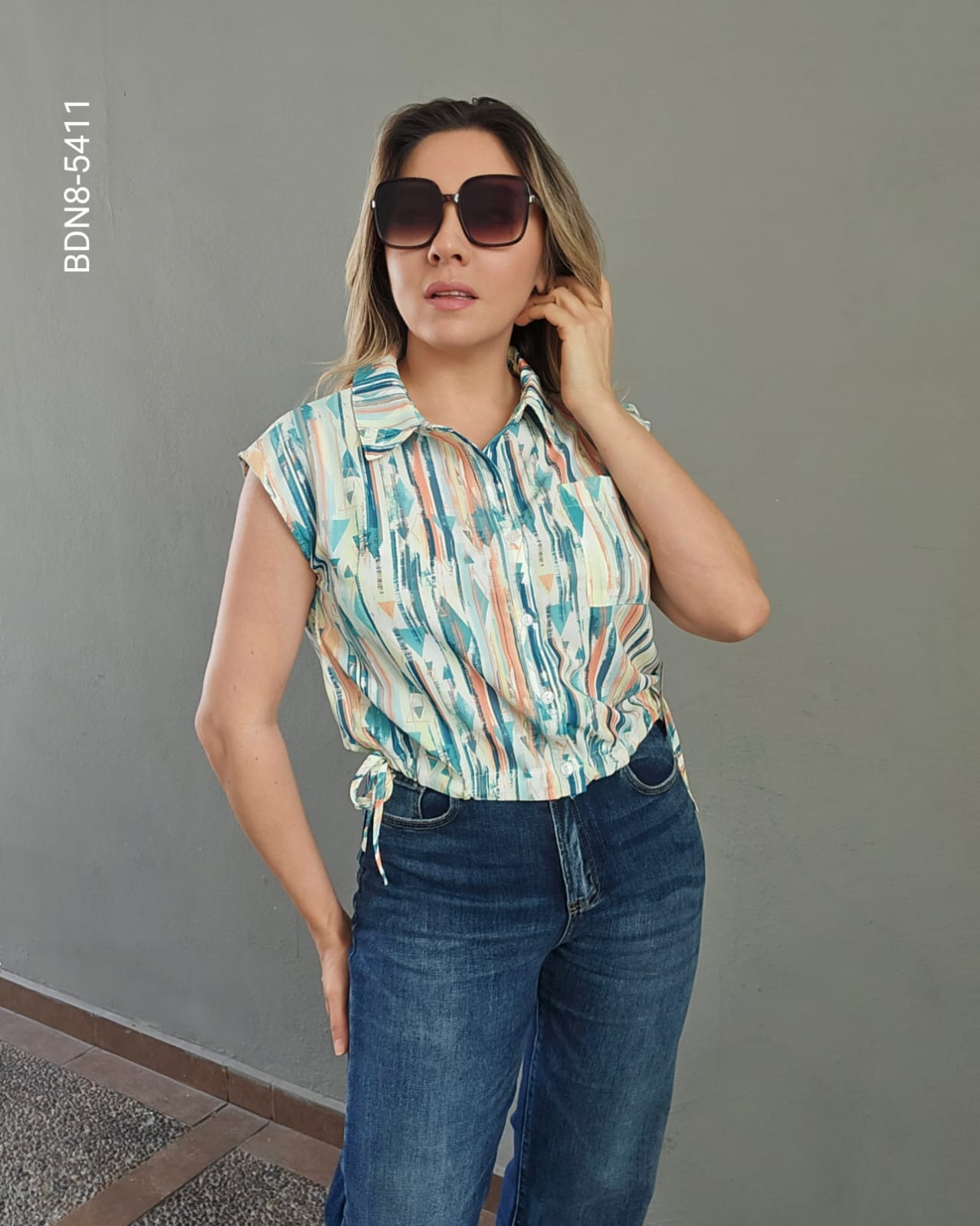 Blusa camisera sin mangas H 5411