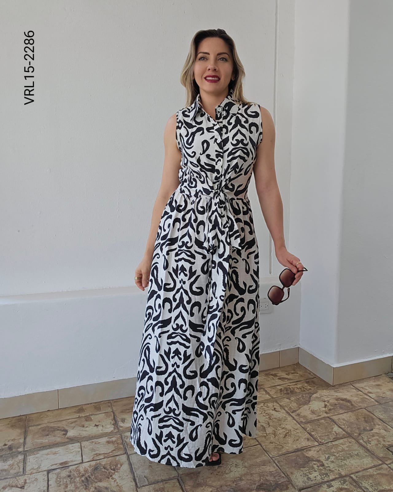 Vestido largo con lazo en cintura O 2286