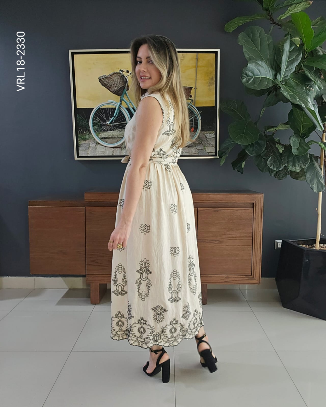 Vestido largo con detalle tejido R 2330