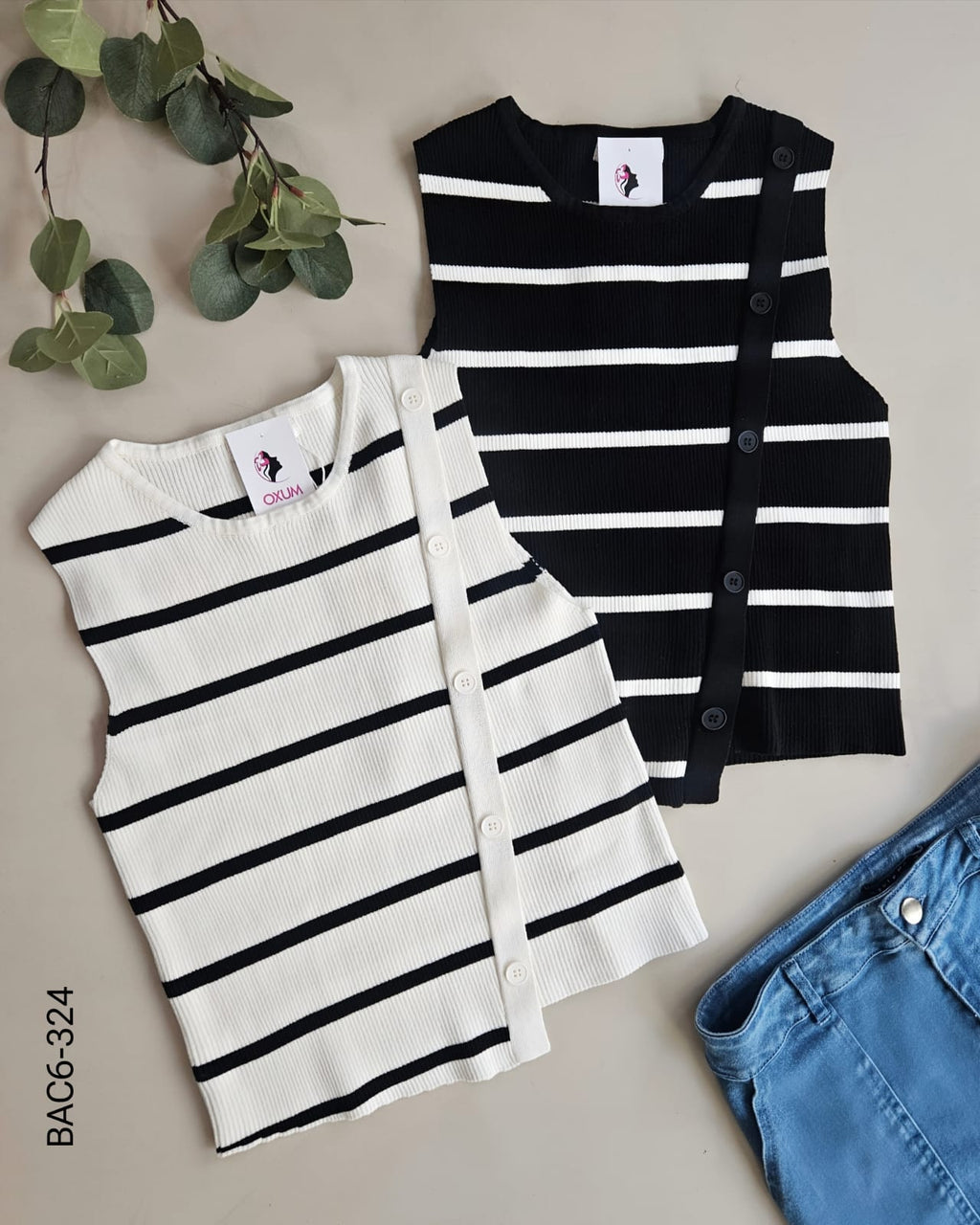 Blusa sin mangas a rayas con botones F 324