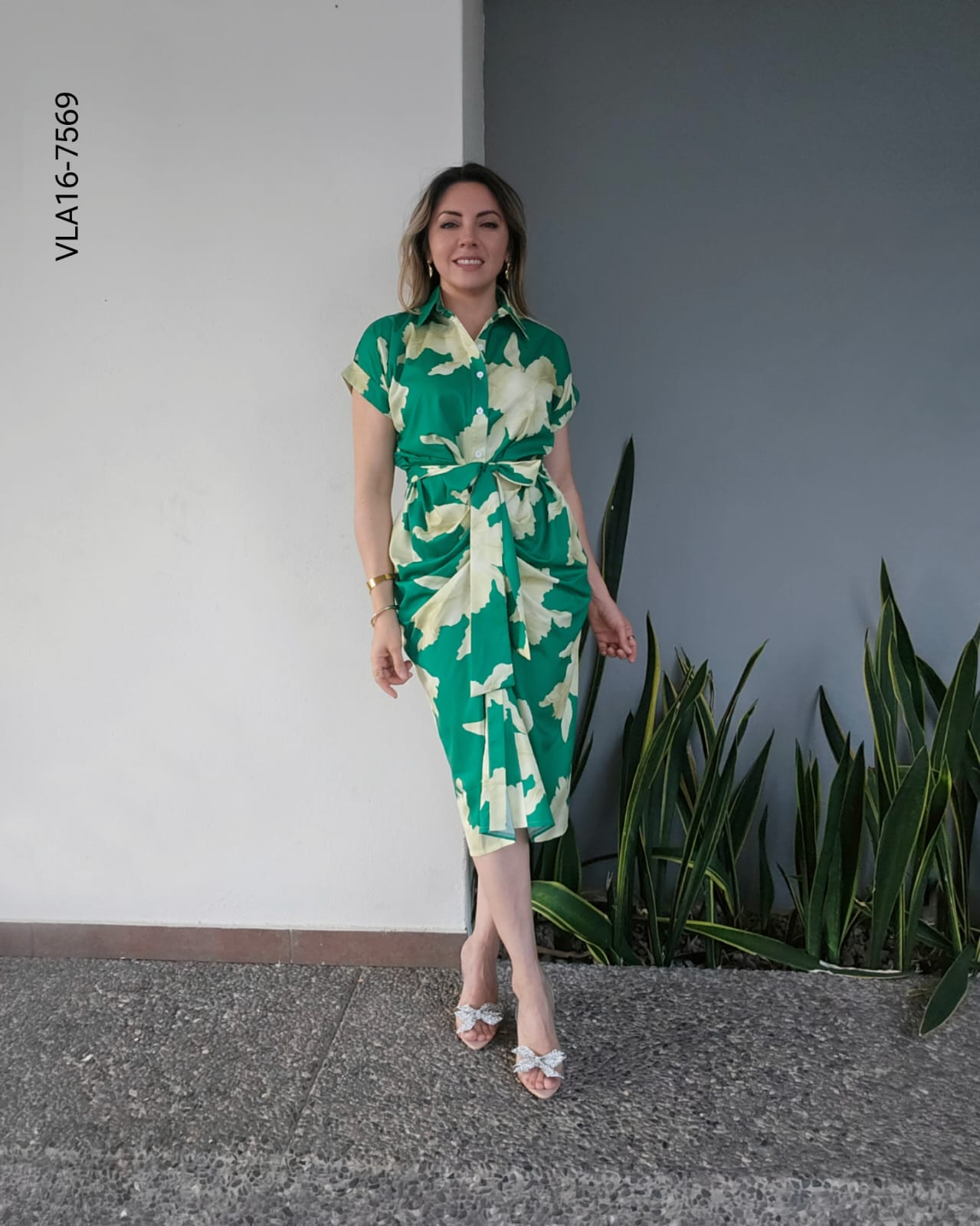 Vestido midi drapeado manga corta Q 7569