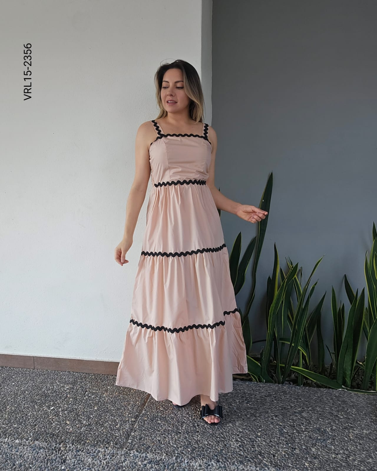 Vestido largo de tirante O 2356