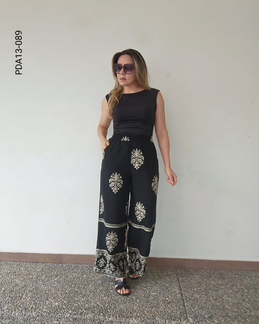 Pantalon con diseño tribal M 089