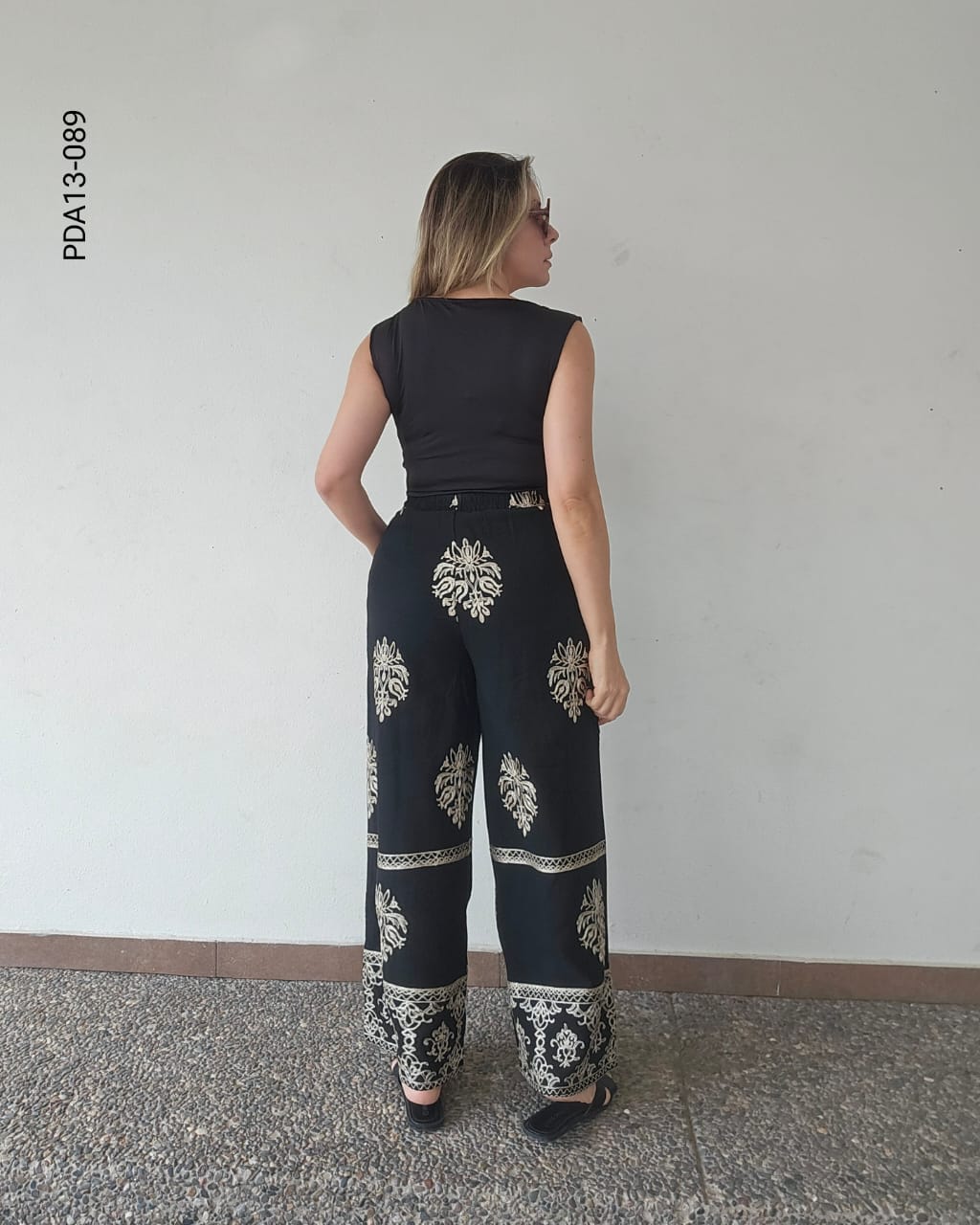 Pantalon con diseño tribal M 089