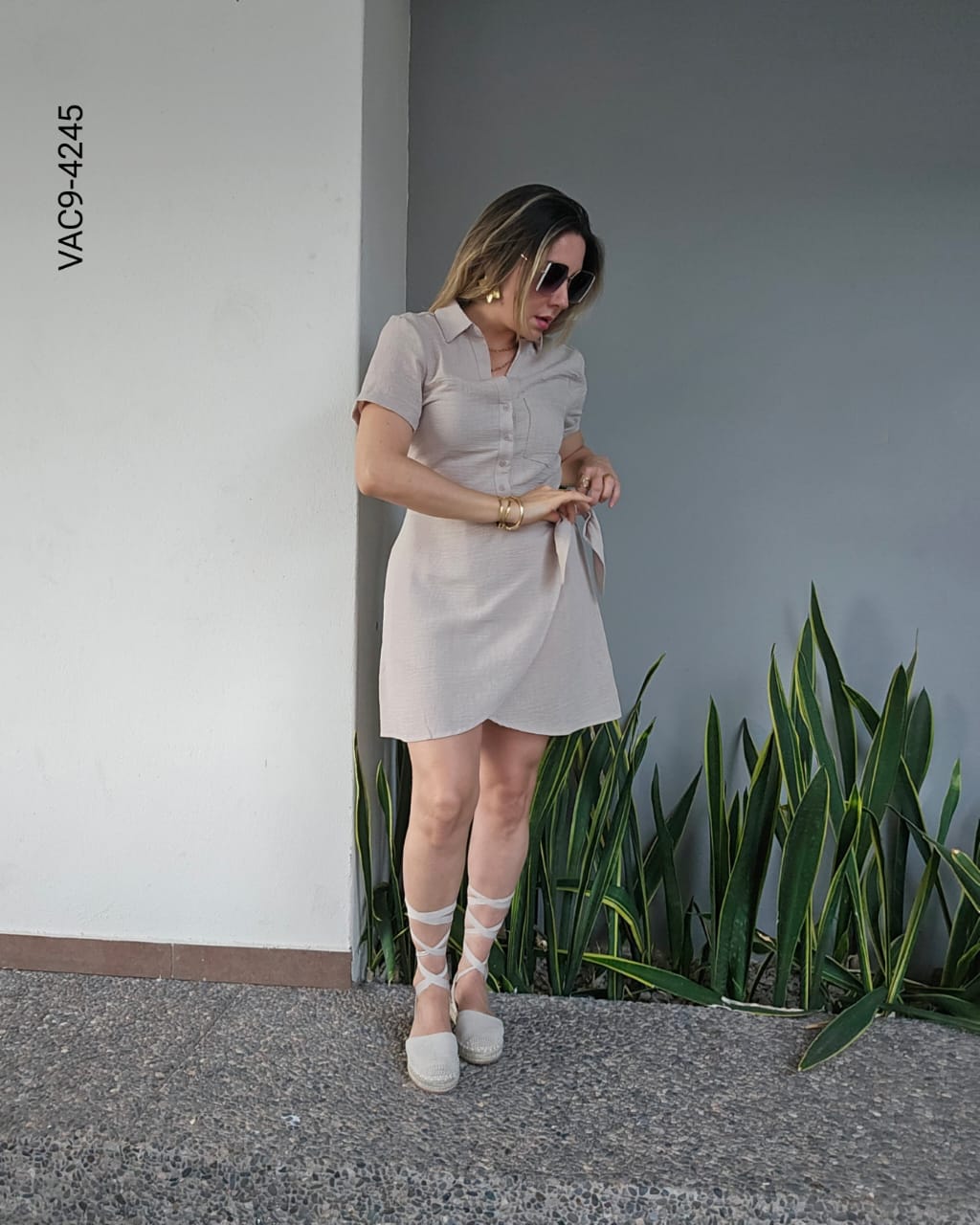 Vestido corto cruzado con lazo lateral I 4245