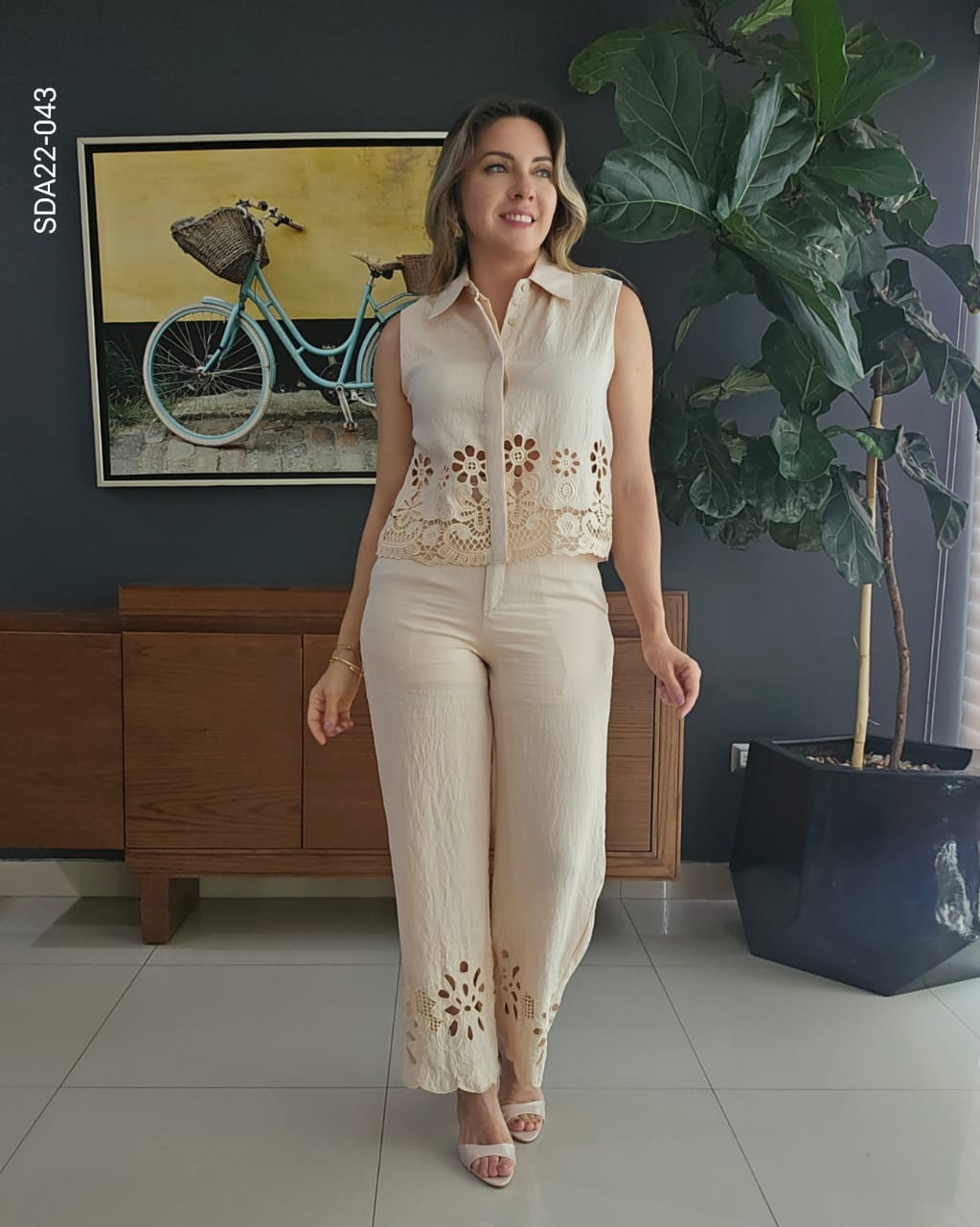 Set de blusa sin manga y pantalon V 043