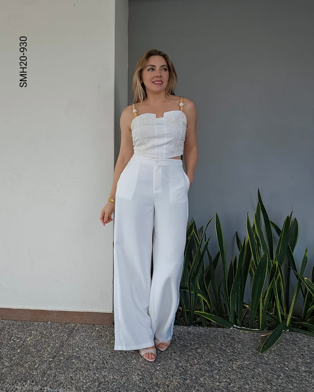Conjunto de blusa de tirante y pantalon T 930
