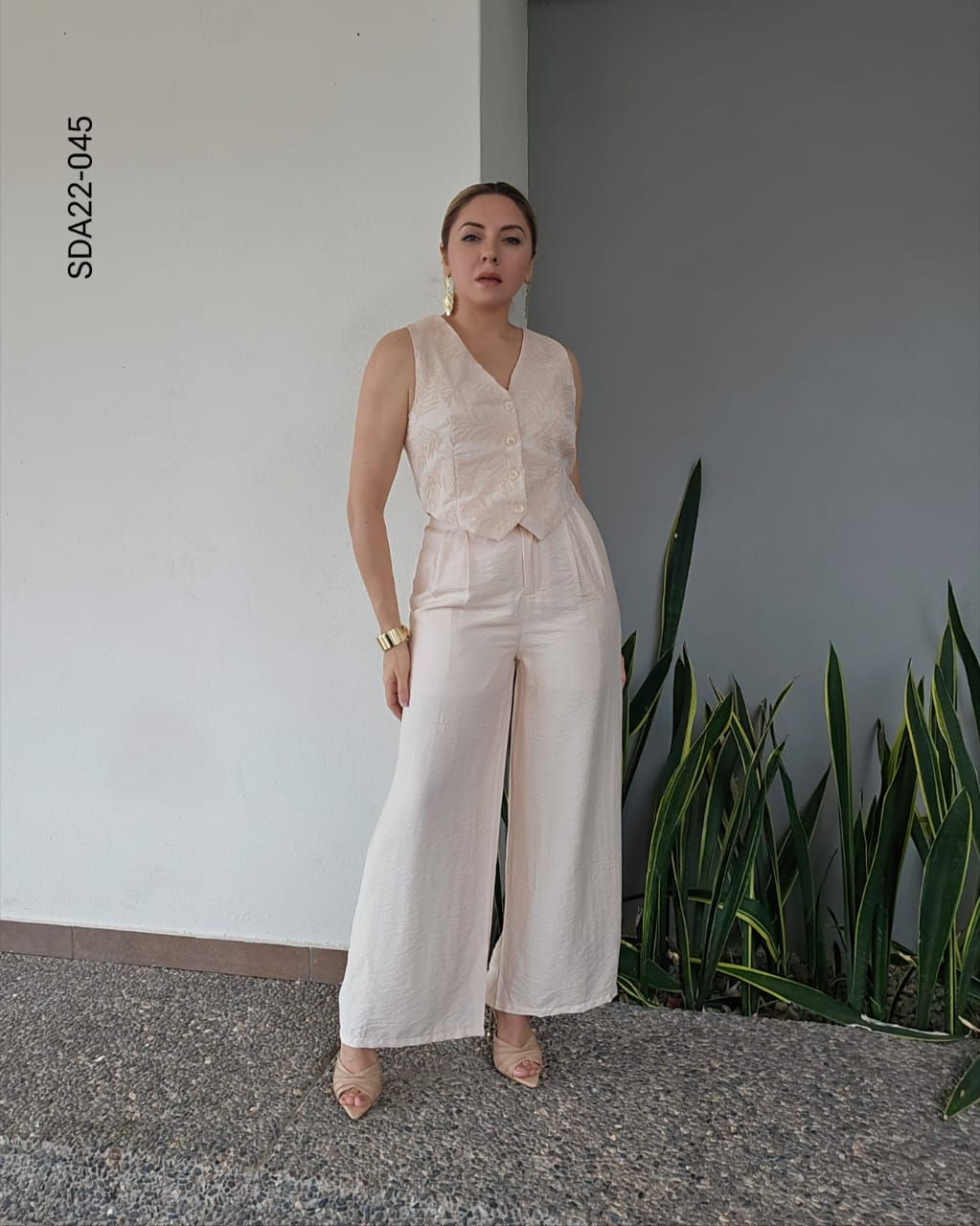 Set de chaleco y pantalon V 045