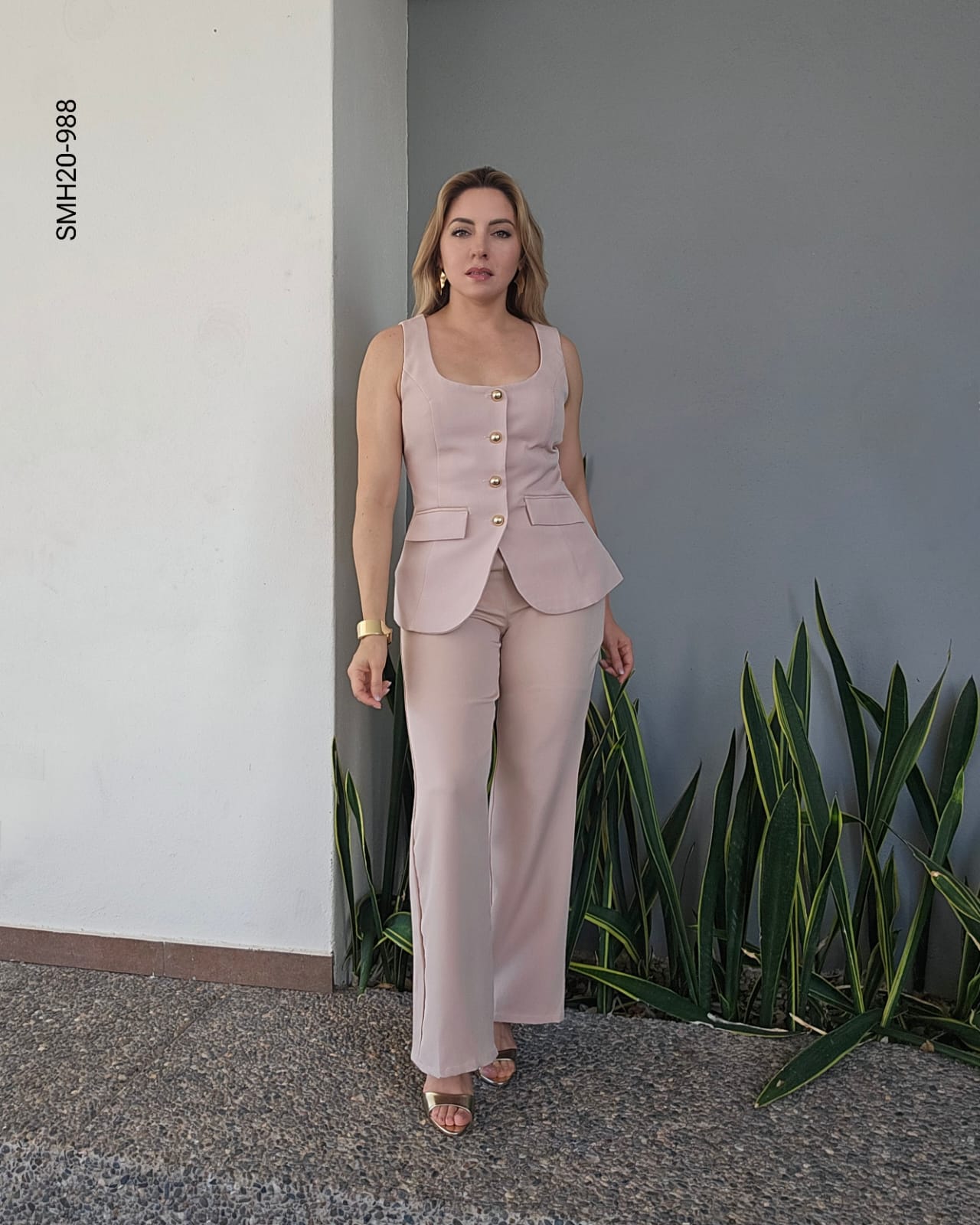 Set chaleco boton dorado y pantalon T 988