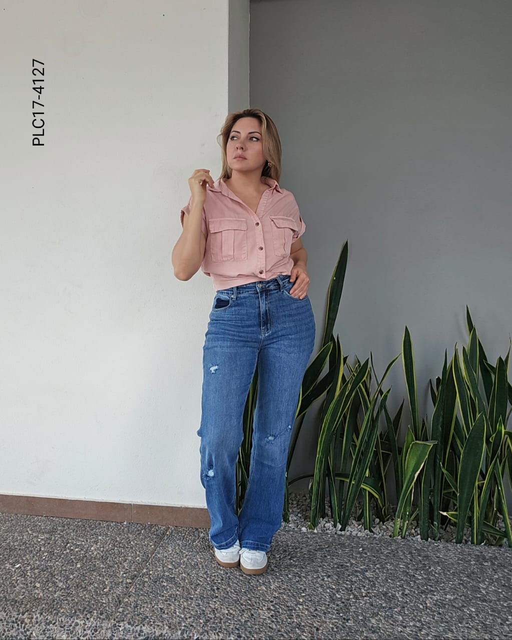 Pantalón de mezclilla corte alto Q 4127