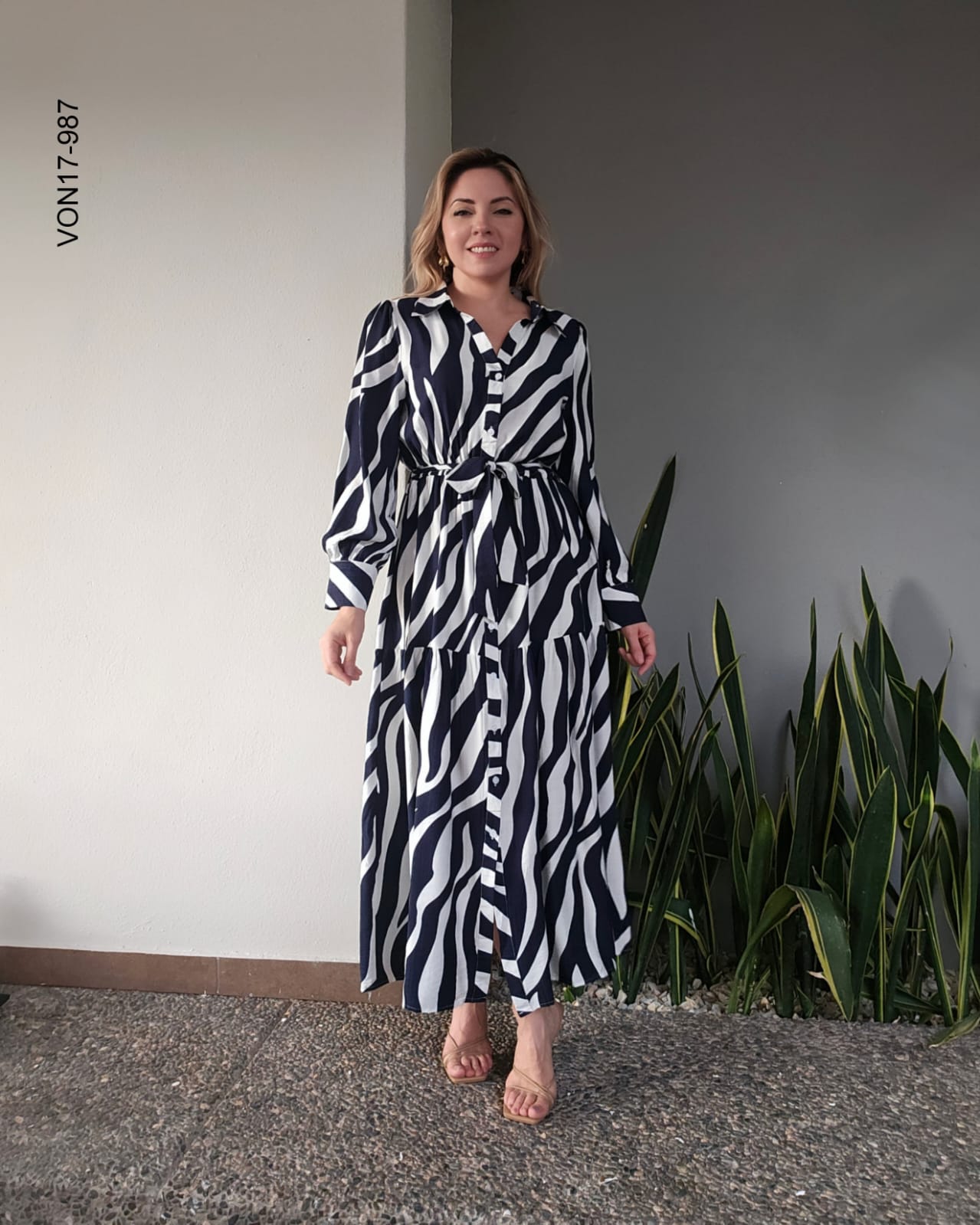 Vestido largo en manga larga Q 987