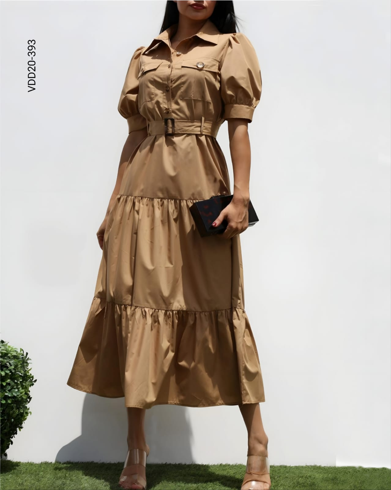 Vestido largo con cinto mangas abullonadas T 393