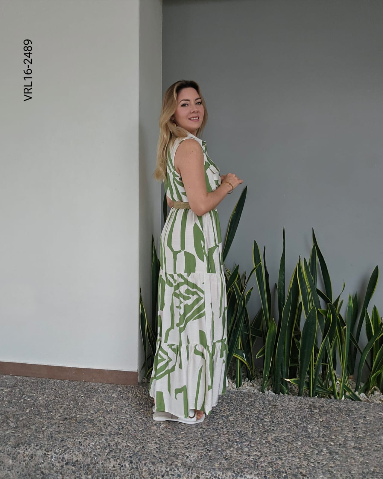 Vestido largo estampado con cinto O 2489
