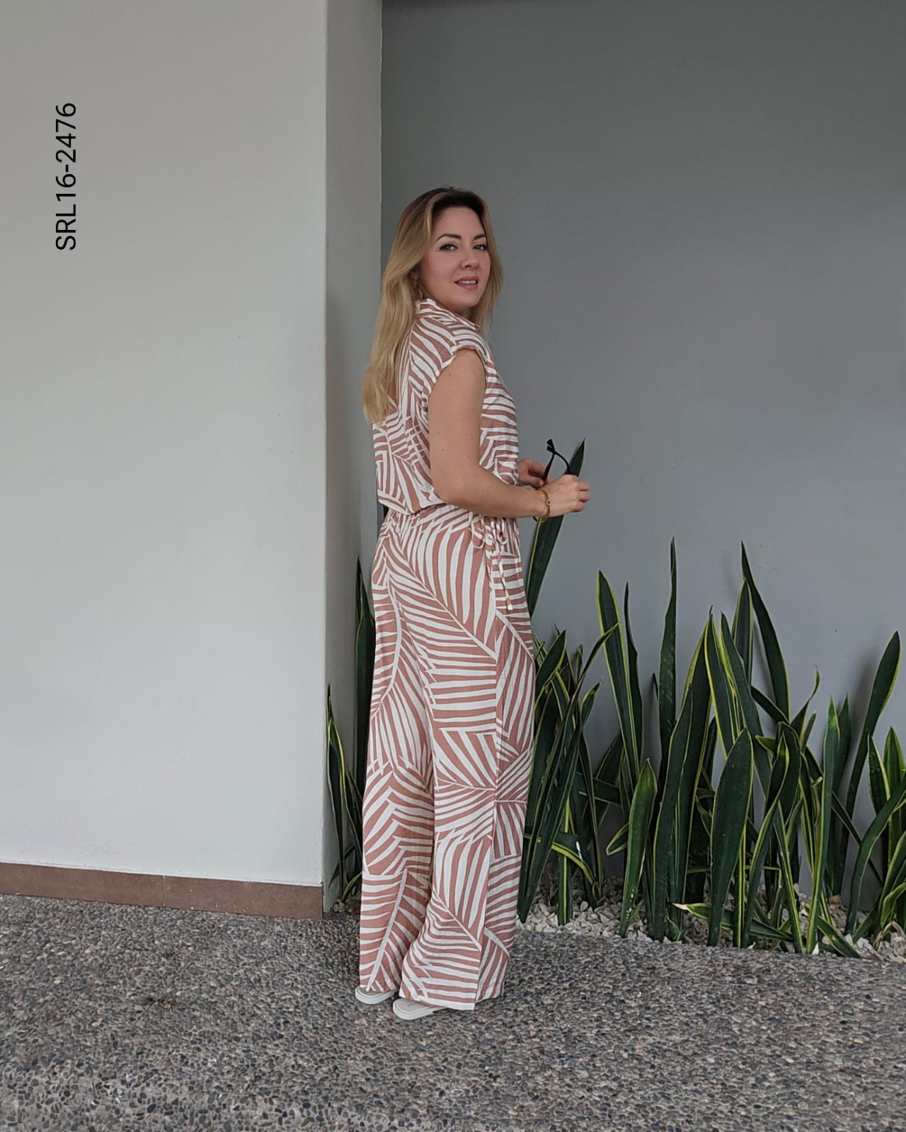 Set de pantalón y blusa ajustable P 2476