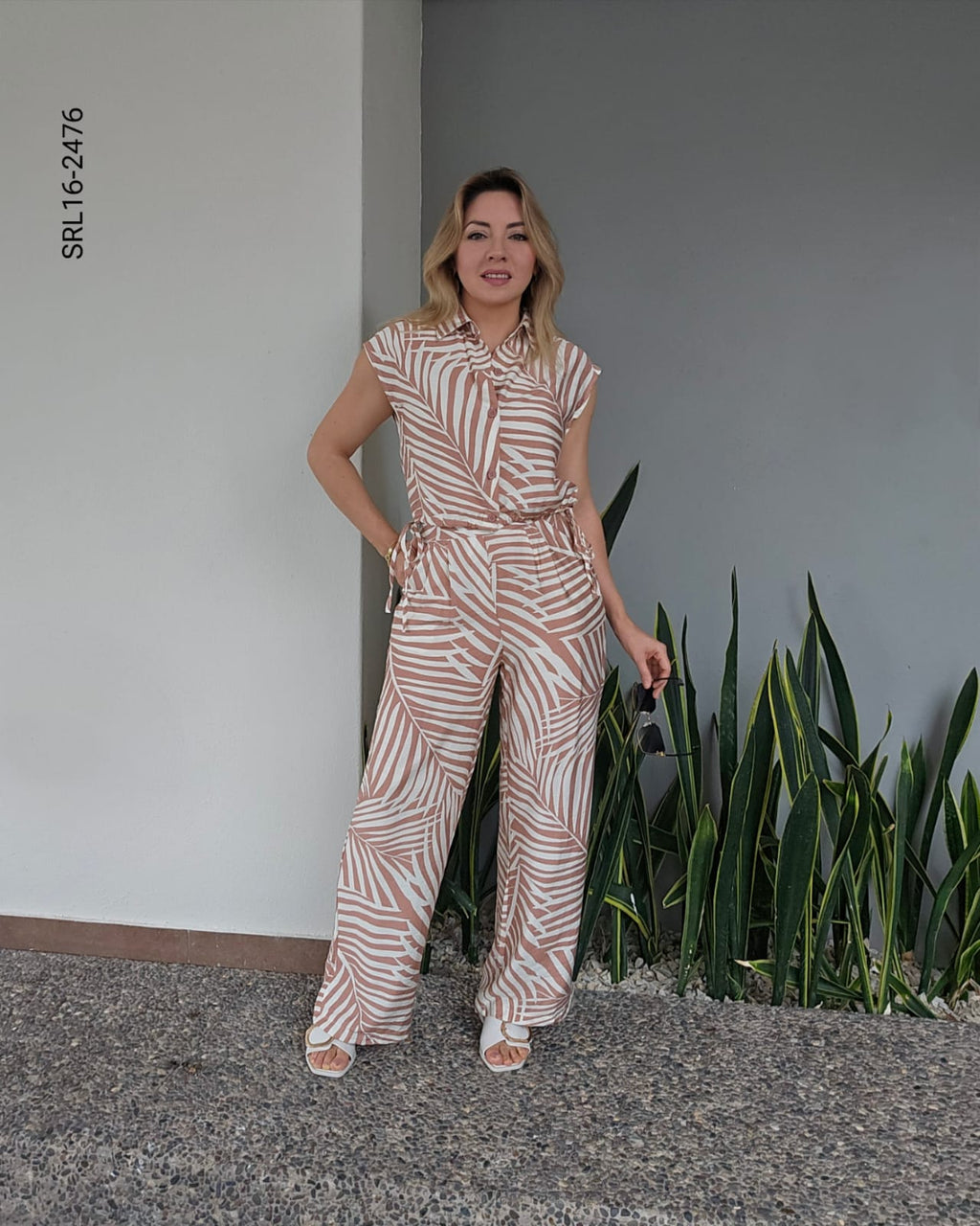 Set de pantalón y blusa ajustable P 2476