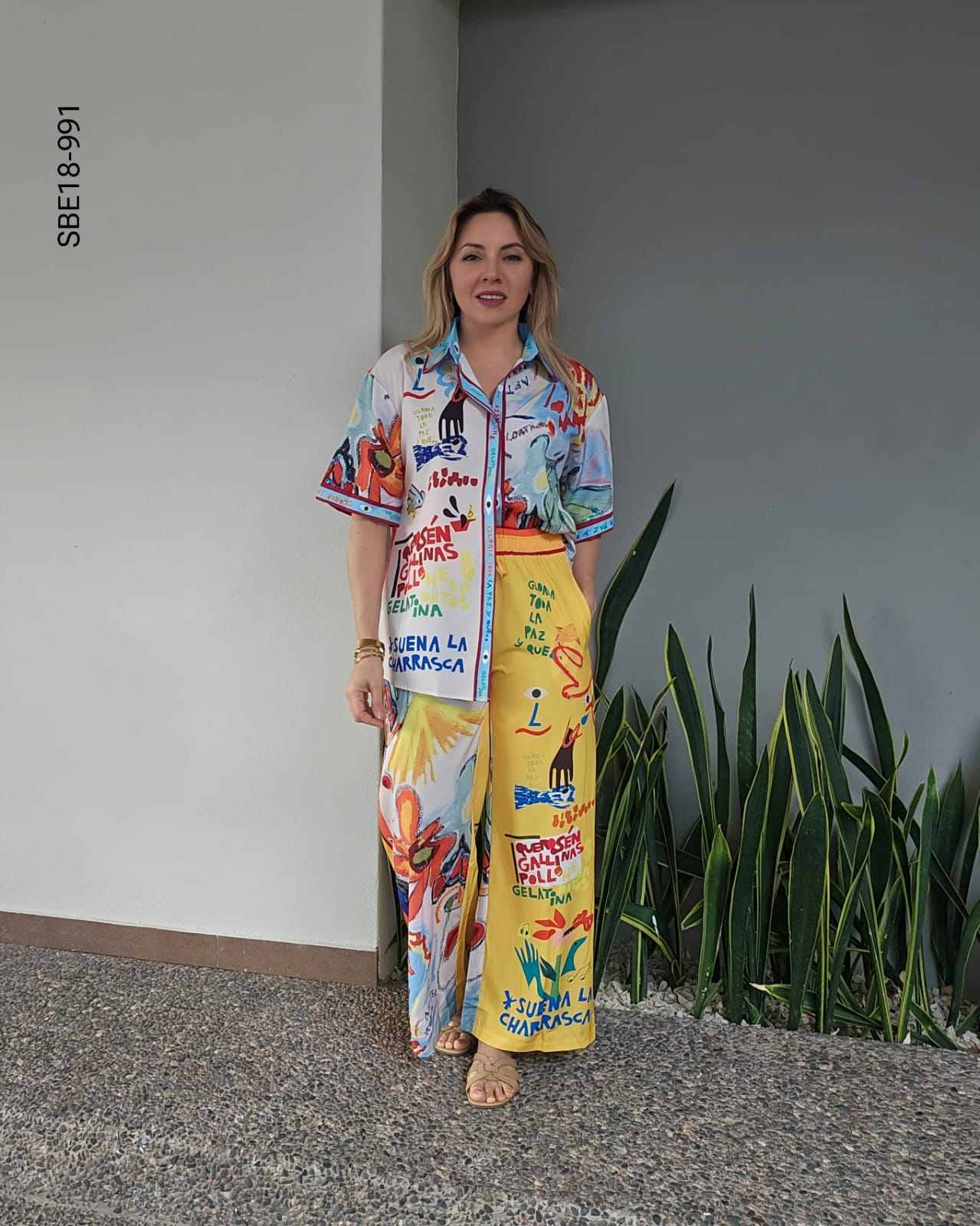 Set de blusa y pantalon estampado artistico R 991