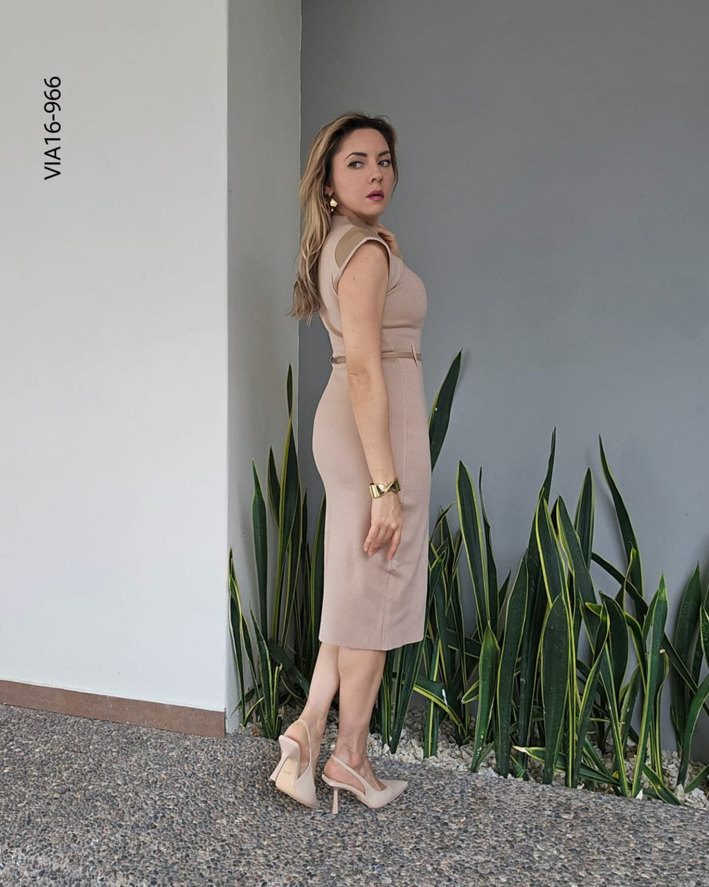 Vestido de tubo diseño elegante y ajustado P 966