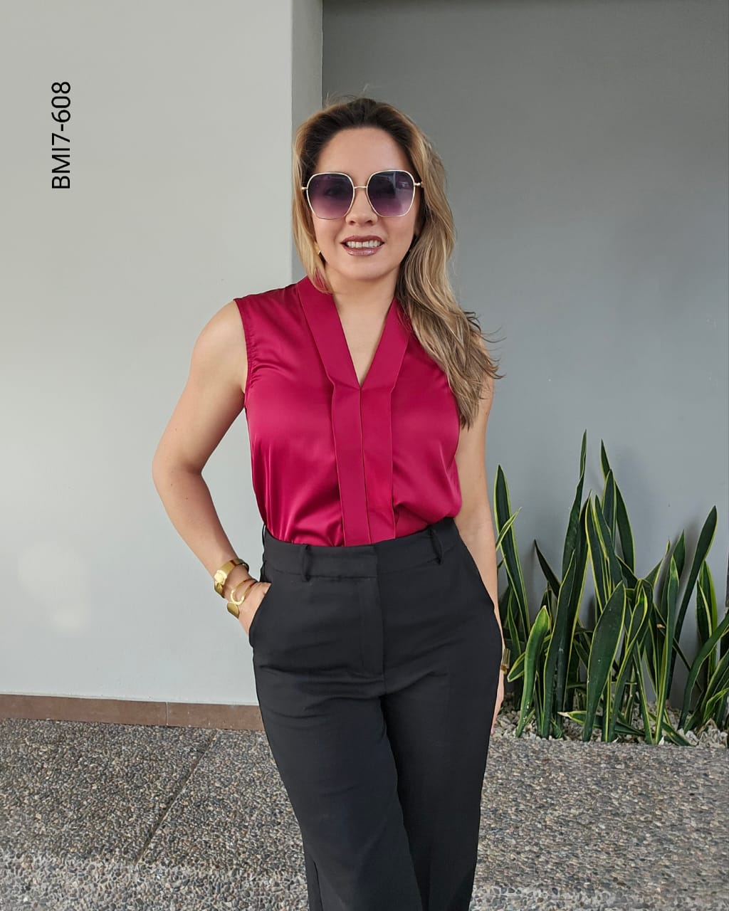 Blusa sin manga satinada G 608