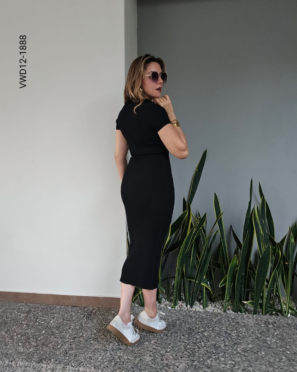 Vestido midi diseño tipo polo L 1888