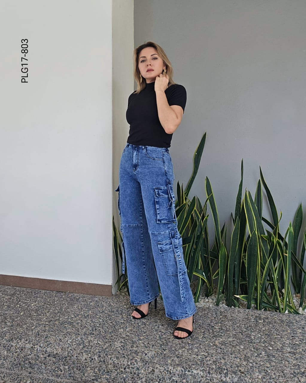 Pantalón cargo de mezclilla Q 803