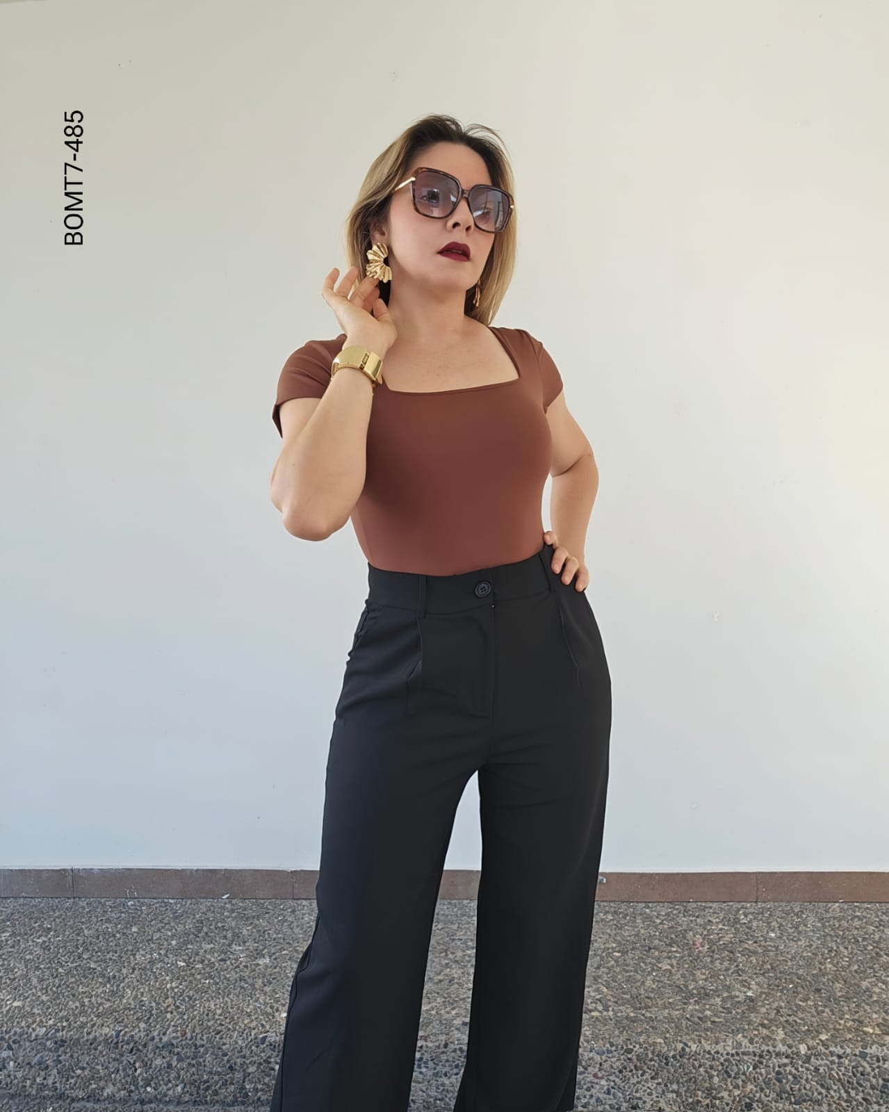 Body cuello cuadrado manga corta G 485