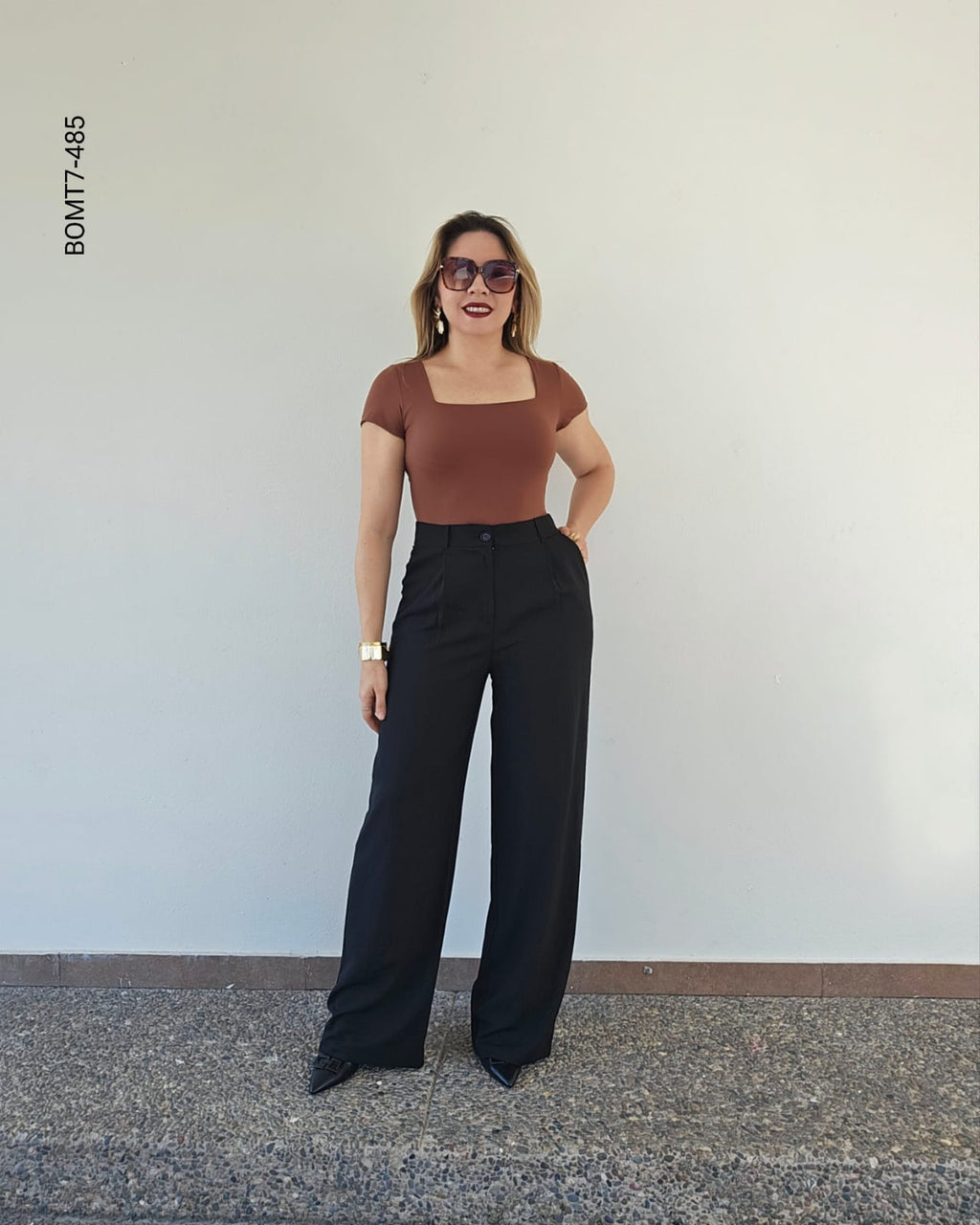 Body cuello cuadrado manga corta G 485