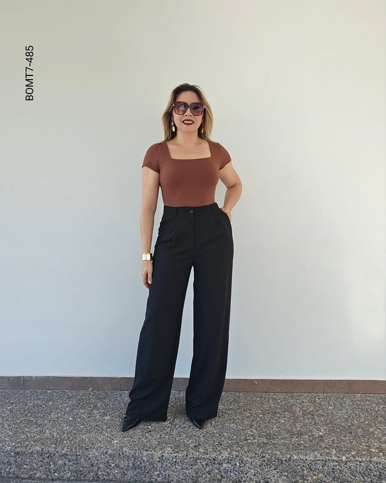 Body cuello cuadrado manga corta G 485