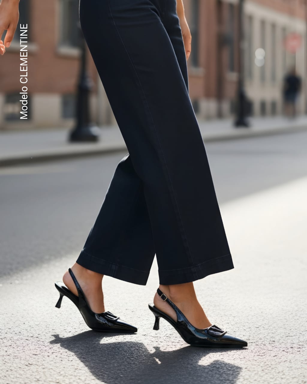 Calzado destalonado correa ajustable CLEMENTINE