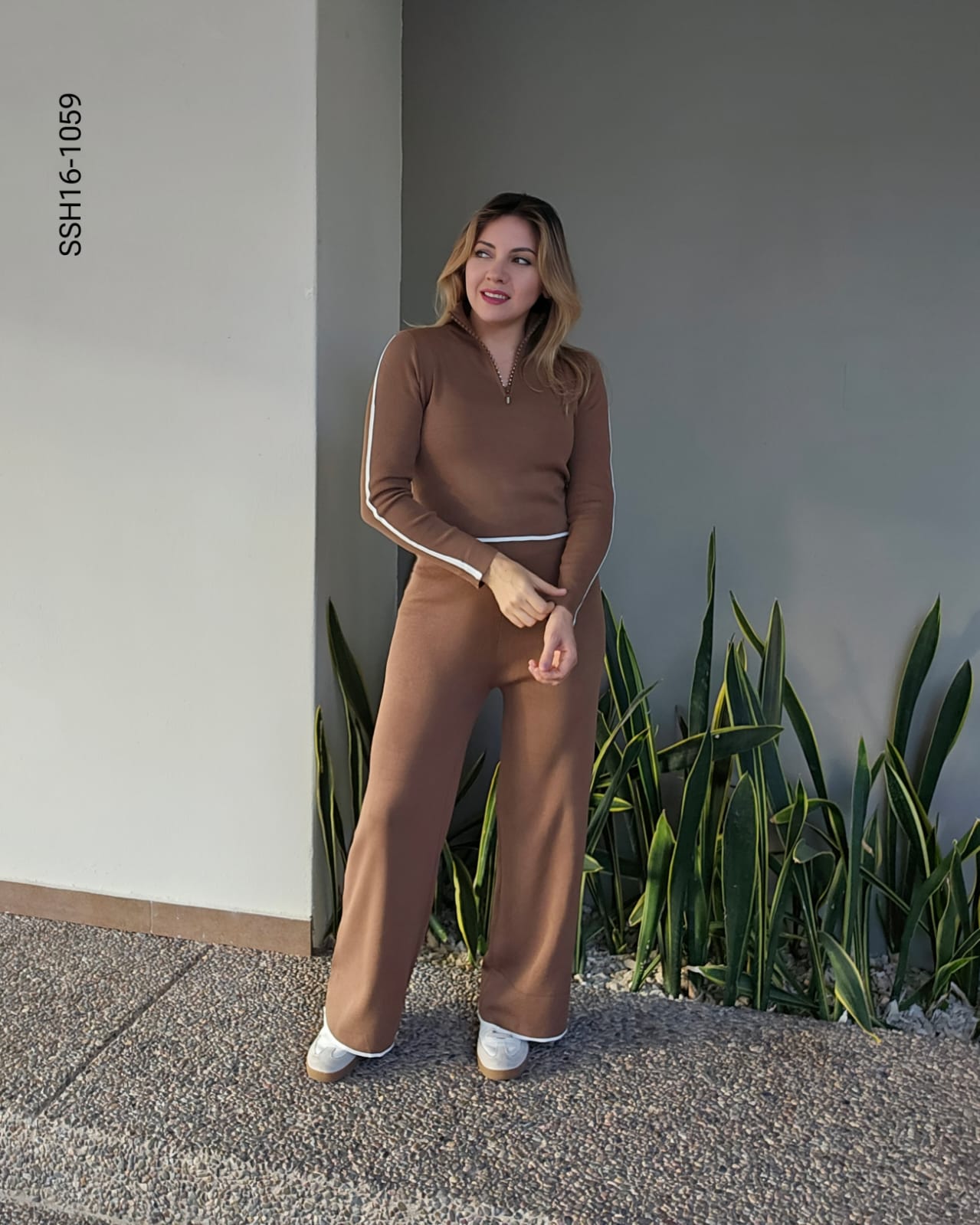 Set de top manga larga y pantalón P 1059