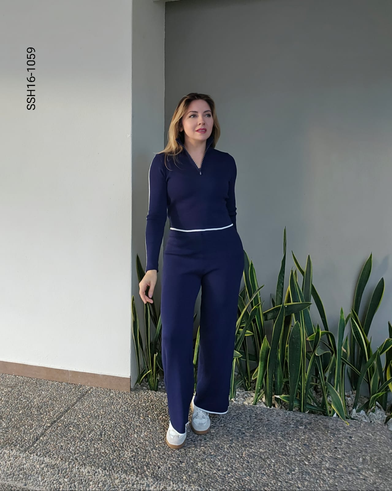 Set de top manga larga y pantalón P 1059