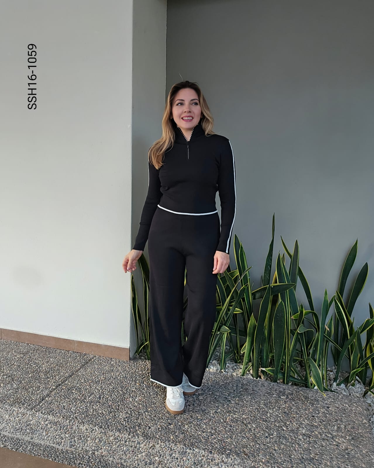 Set de top manga larga y pantalón P 1059