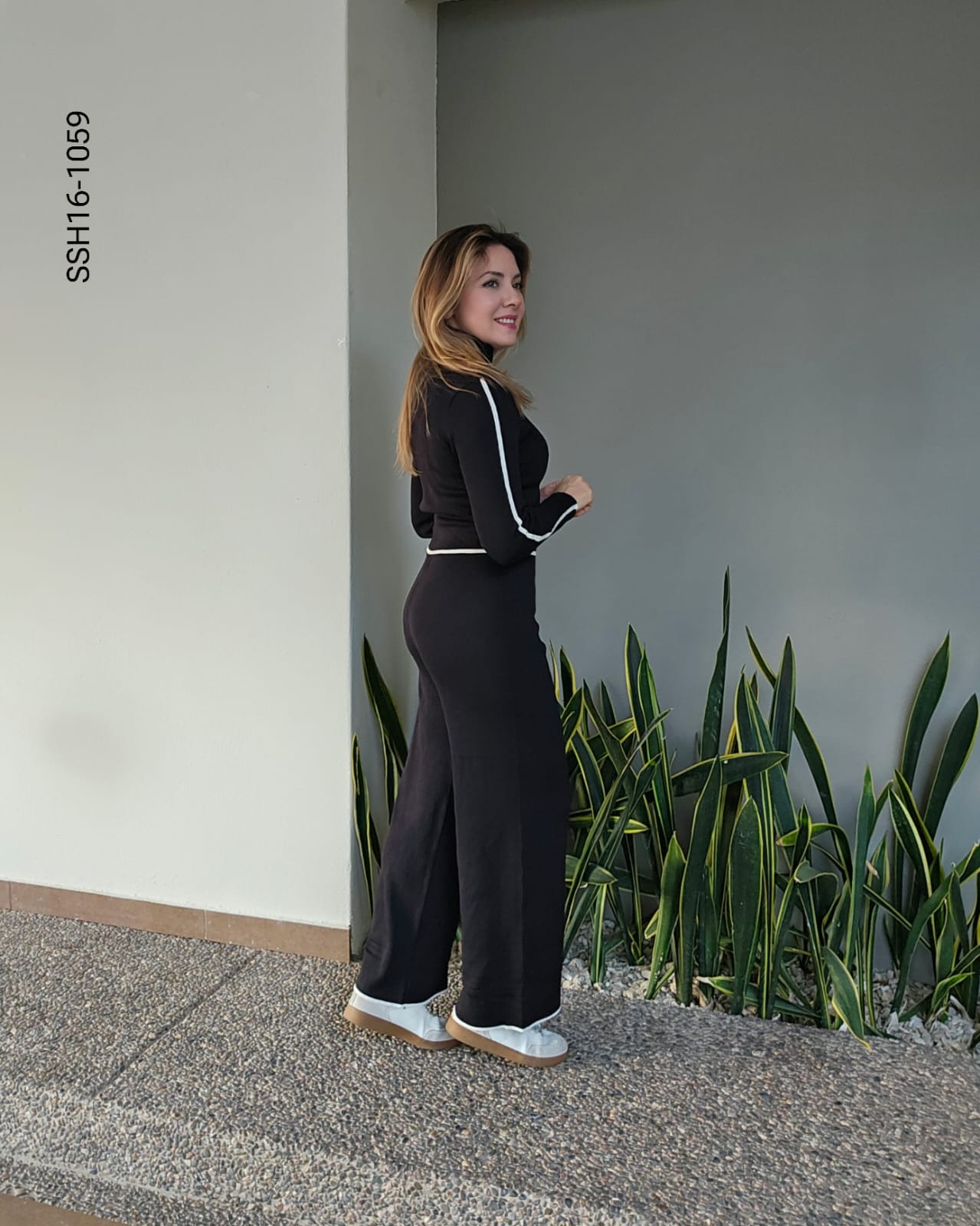 Set de top manga larga y pantalón P 1059