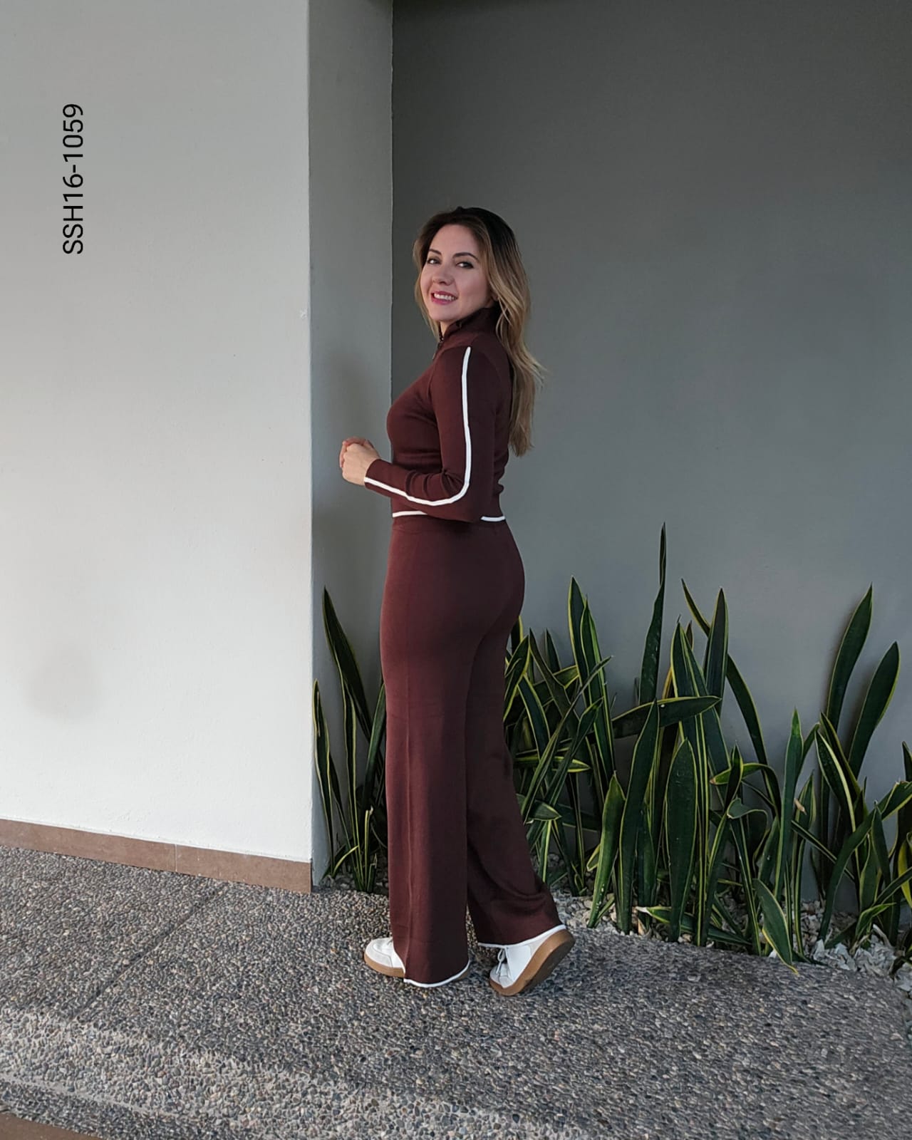 Set de top manga larga y pantalón P 1059