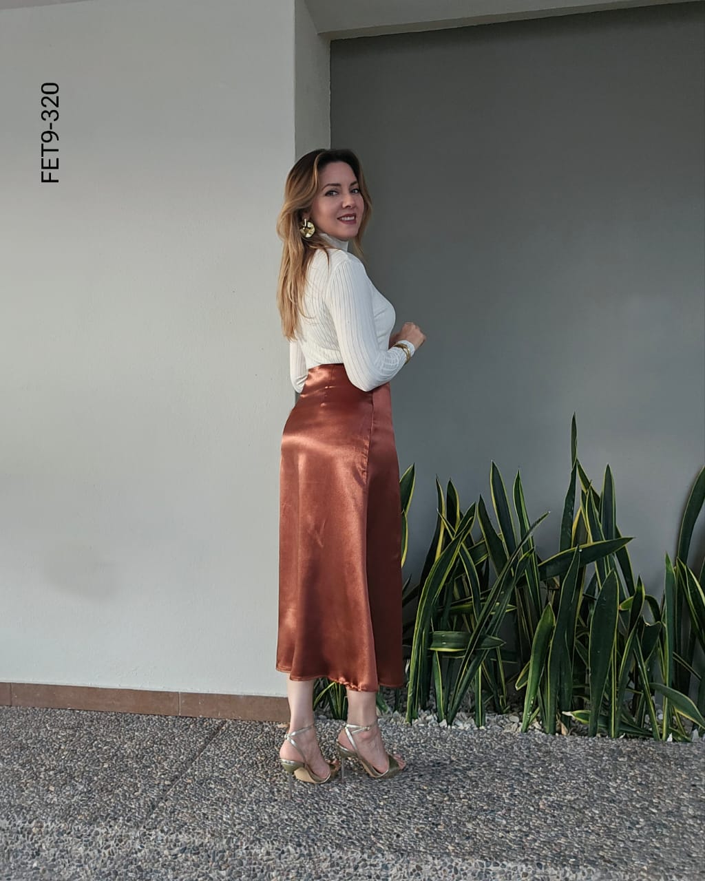 Falda midi satinada I 320