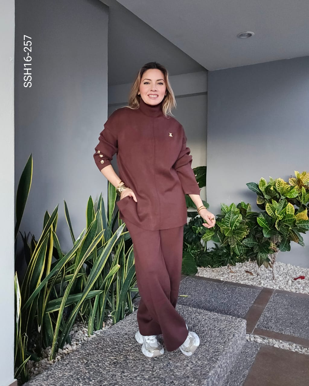 Set suéter manga larga y pantalón  P 257