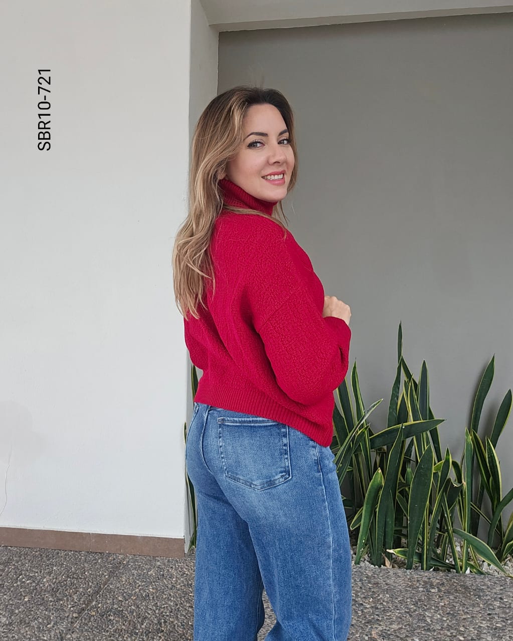 Suéter tejido cuello alto J 721