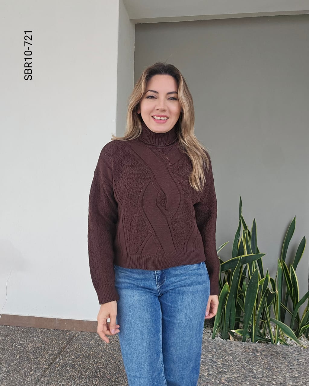 Suéter tejido cuello alto J 721