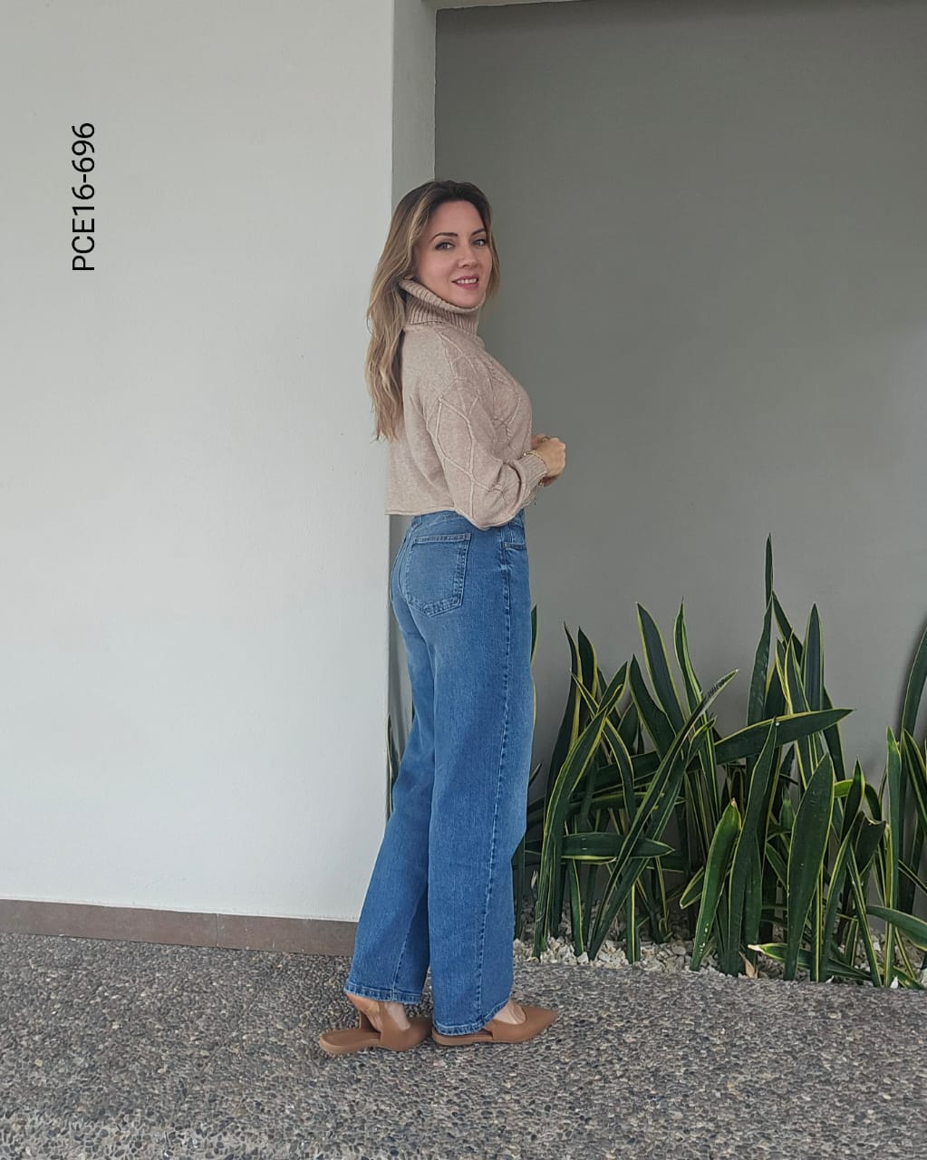 Pantalón wide leg tiro alto P 659
