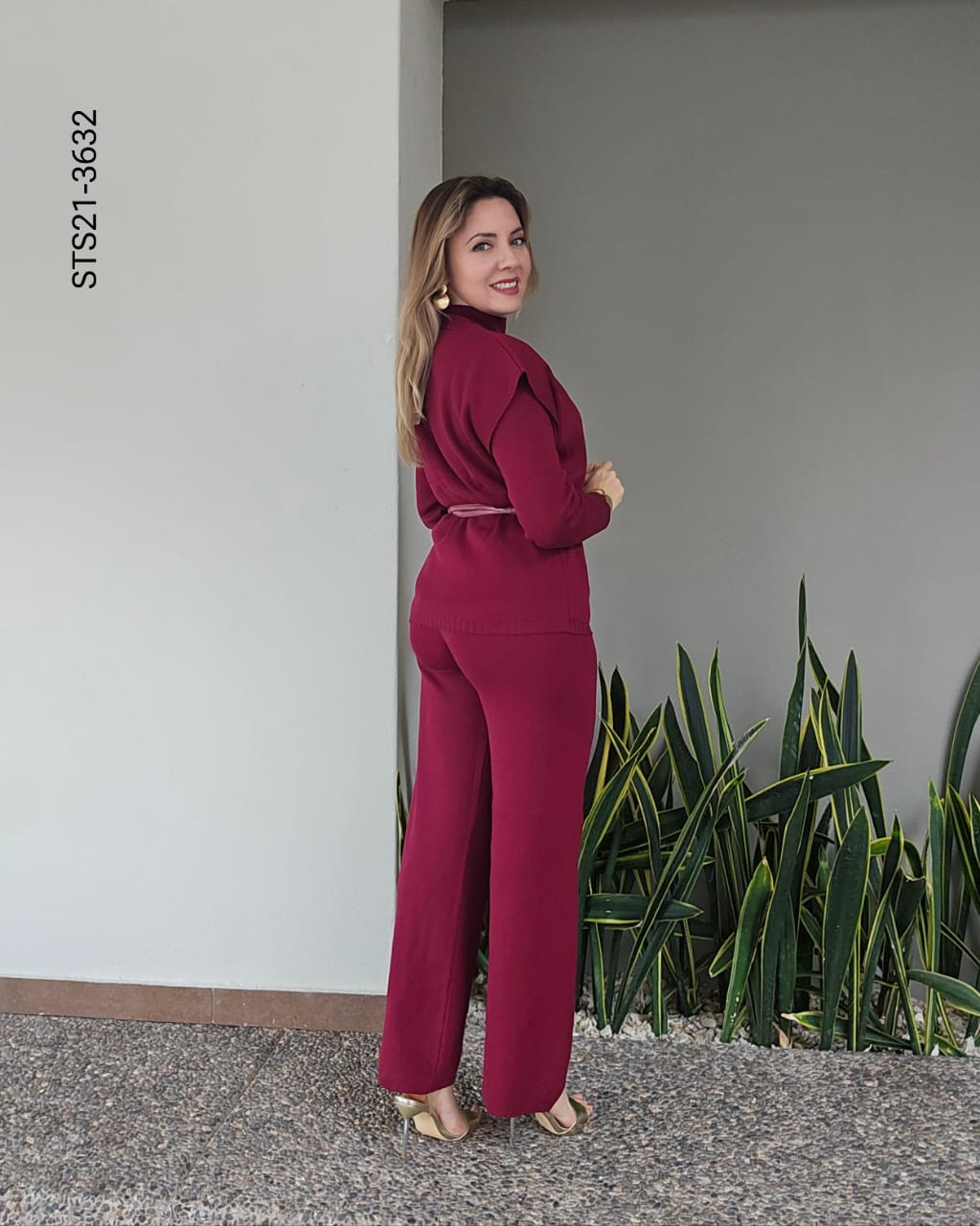 Set de 3 piezas con cinto tono dorado U 3632