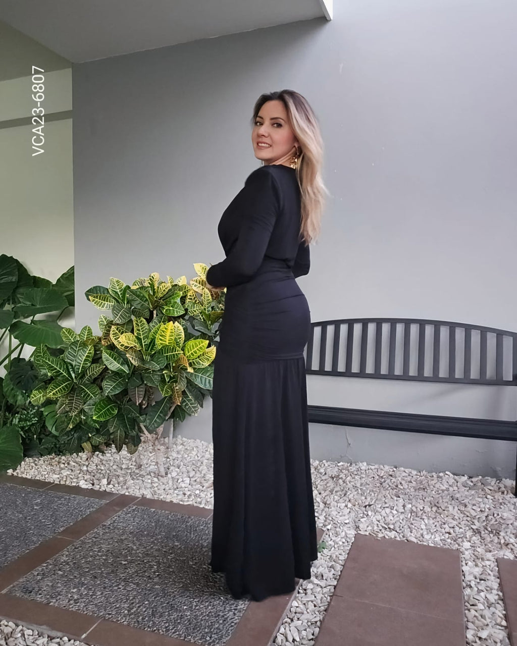 Vestido largo escote profundo V W 6807