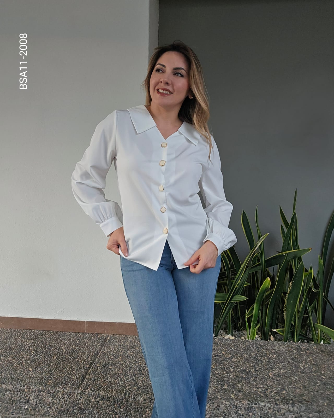 Blusa manga larga botones cuadrados K 2008