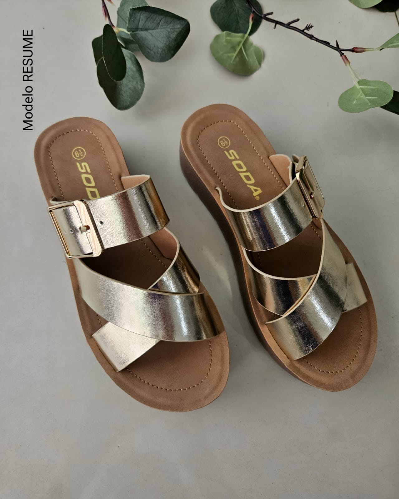 Sandalia confort correas cruzadas RESUME
