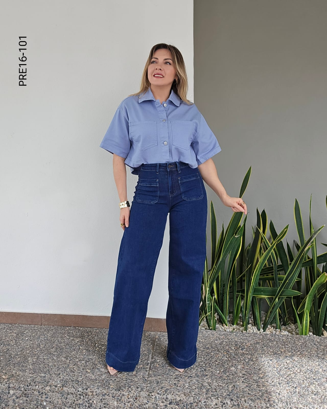 Pantalón tiro alto bolsillos frontales P 101