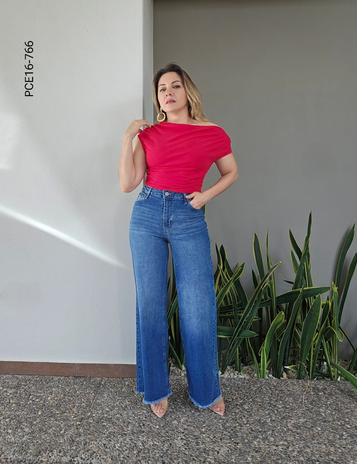 Pantalón corte wide leg tiro alto P 766